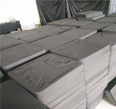 箱包包裝海綿內(nèi)托廠(chǎng)家 密封、保溫與環(huán)保材料的創(chuàng)新應(yīng)用